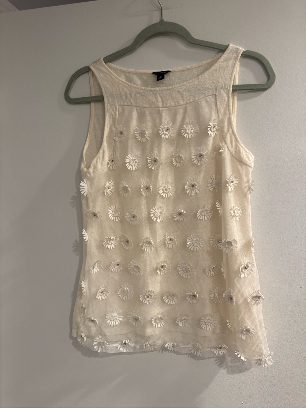 Ann Taylor Cream Floral Appliqué Tank Top Women’s XS Sleeveless Boho Feminine